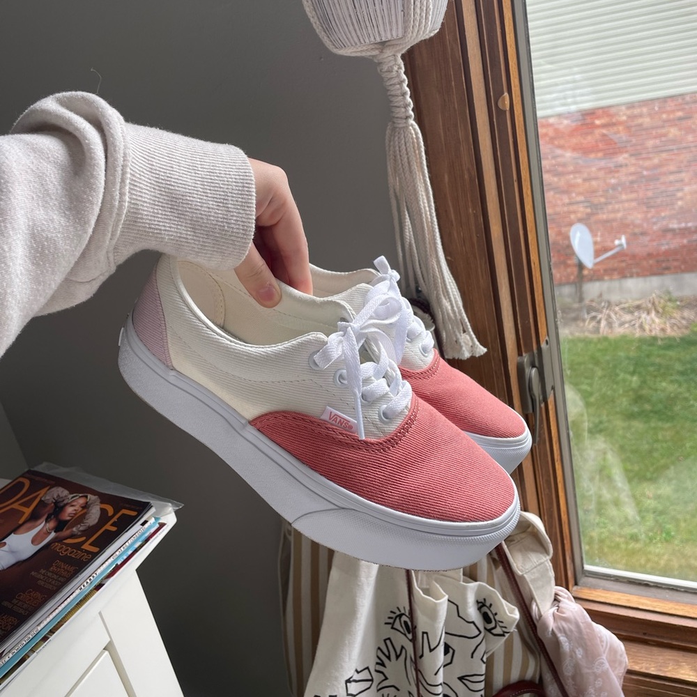 Color Block Platform Lace Up Vans